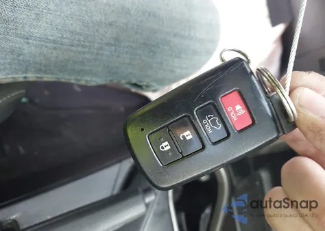 2018 Toyota Rav4 Xle from USA, damaged, VIN JTMRFREV7JD227422